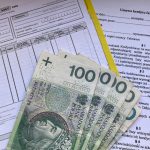 Faktura bez VAT a ryczałt: jak poprawnie wystawiać dokumenty sprzedaży